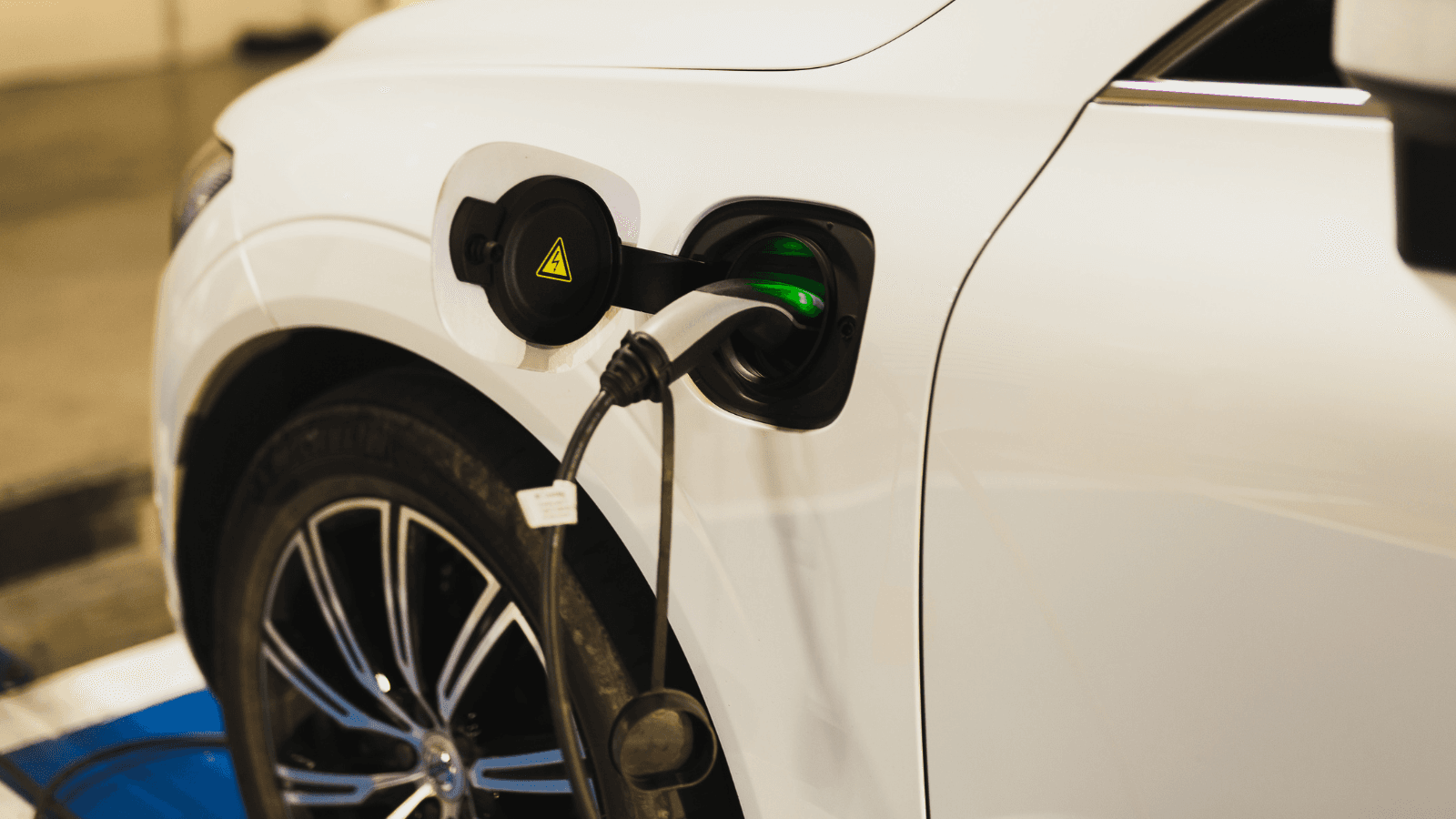 Wisconsin makes innovative strides, but lags in electric vehicle adoption